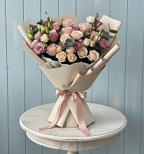 Букет цветов из:  Розы и Лизиантусы в Котельниково