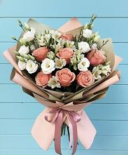 Букет цветов из:  Розы, Альстромерии и Лизиантусы #REPLACE_PRED# Котельниково