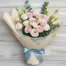 Букет цветов из:  Лизиантусы в Котельниково