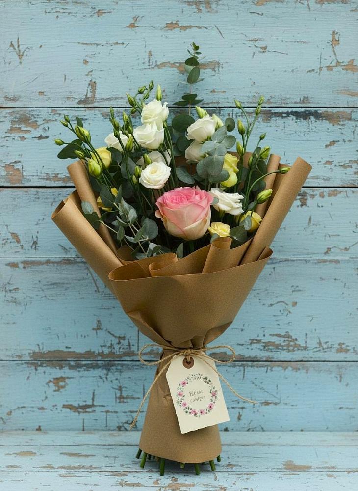 Букет цветов из: Розы и Лизиантусы в Котельниково