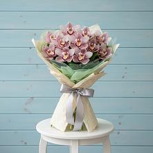 Букет цветов из:  Орхидеи и Розы в Котельниково