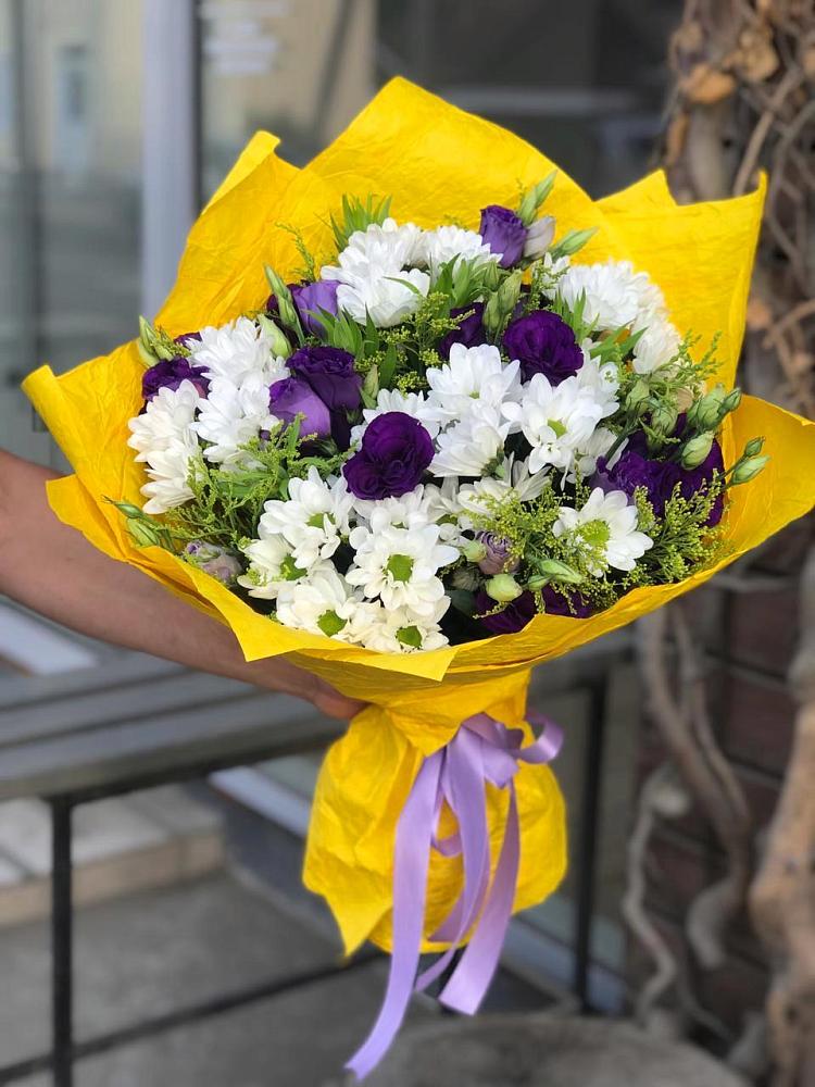 Букет цветов из: Ирисы, Хризантемы и Ромашки в Котельниково