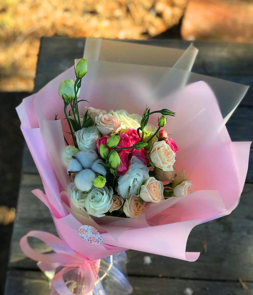 Букет цветов из: Розы и Лизиантусы в Котельниково