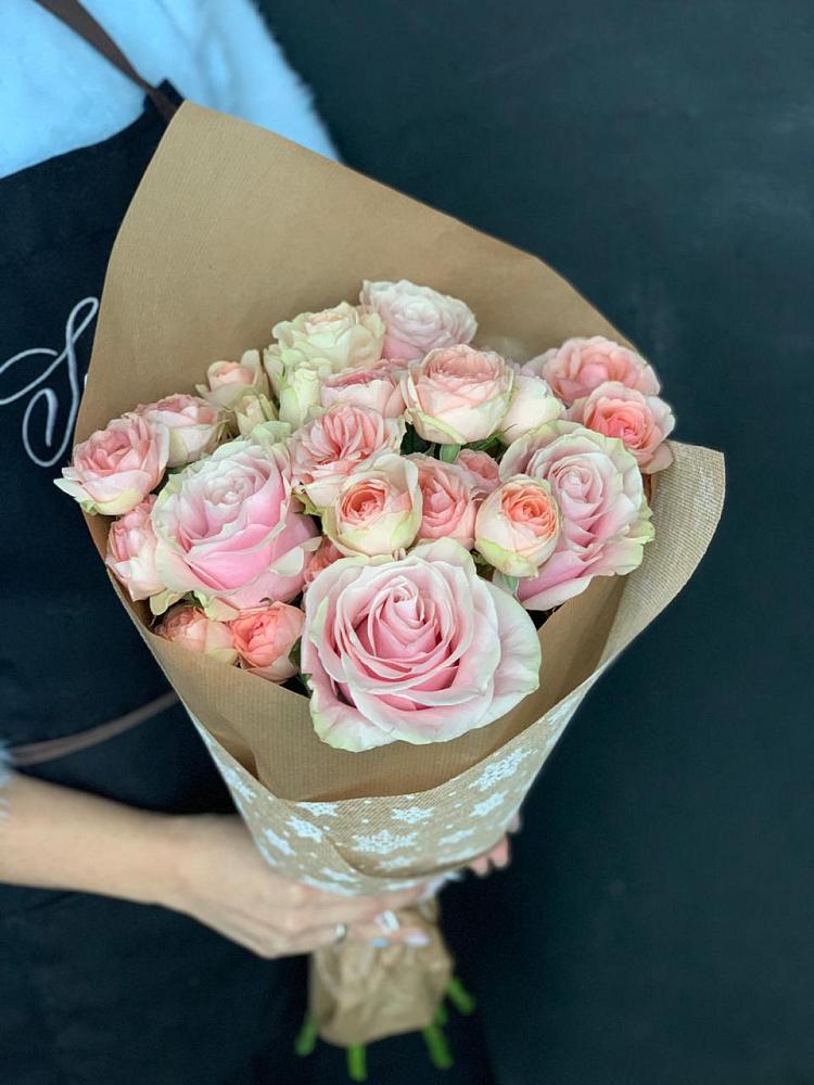 Букет цветов из: Хризантемы и Розы в Котельниково