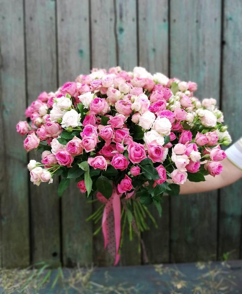 Букет Розовые кустовые розы Натали и Лав Лидия в Котельниково