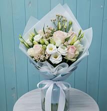 Букет цветов из:  Розы и Лизиантусы в Котельниково