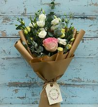 Букет цветов из:  Розы и Лизиантусы в Котельниково